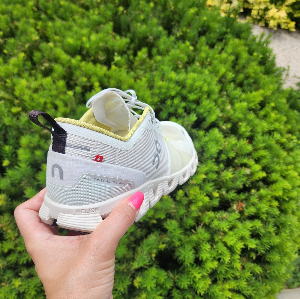 Women's On Running X Shift Size 11 - Picture 7 of 9